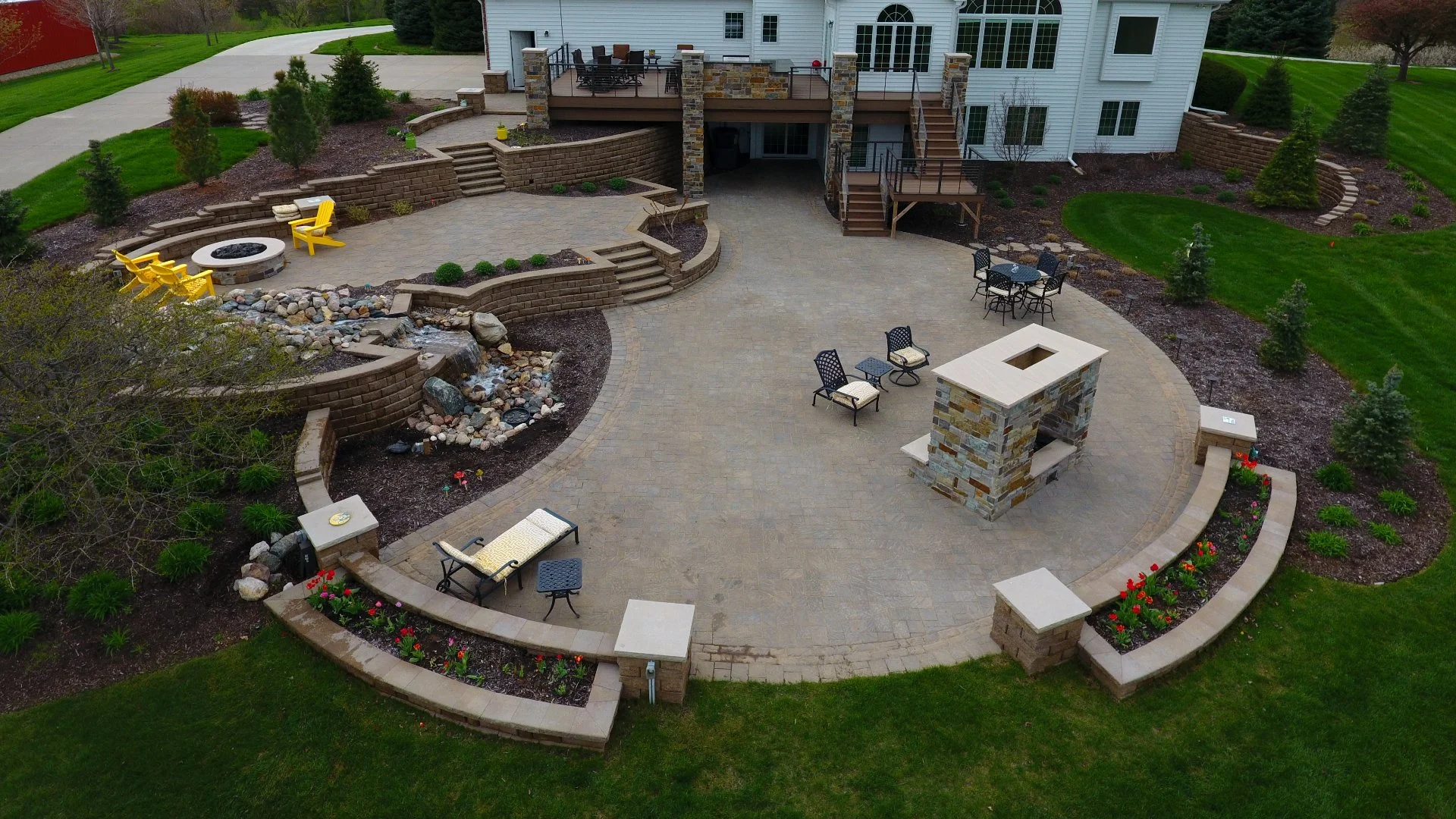 4 Features That Will Turn Your Empty Yard Into a Dream Outdoor Living Space