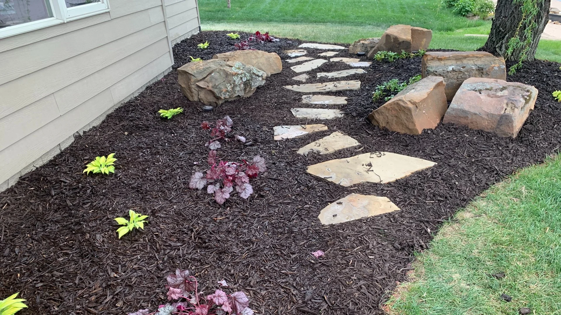 What Is the Cost of a Fall Cleanup Service?