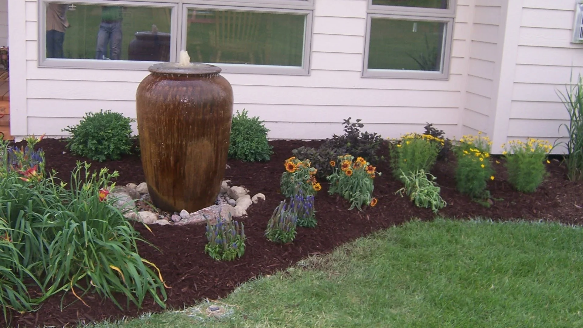 Common Mistakes You Could Make if You Install Mulch Yourself