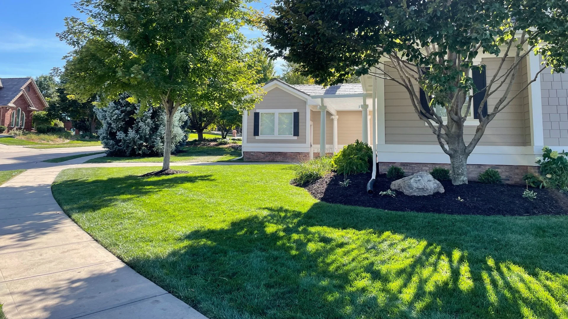 Fall Yard Cleanup Explained: What It Includes & Why It Matters