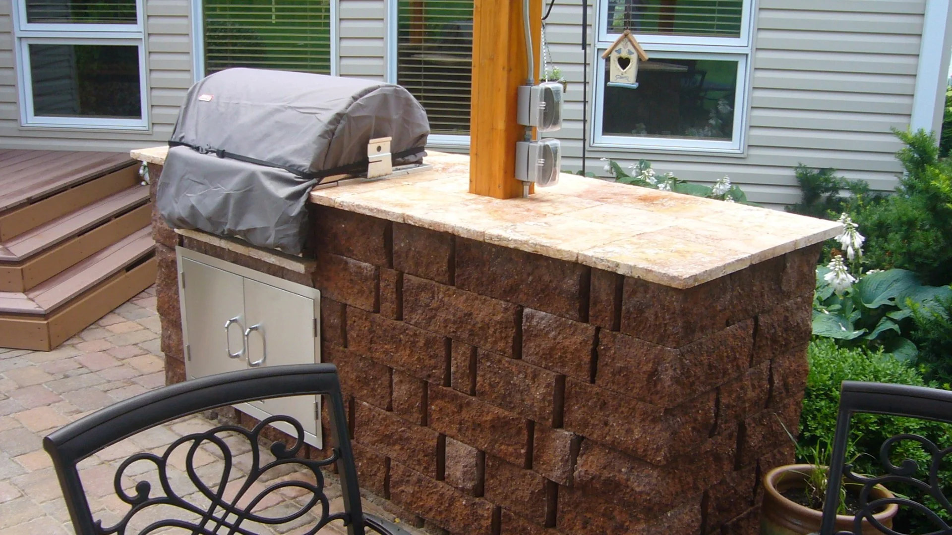 How to Plan the Perfect Outdoor Kitchen Layout