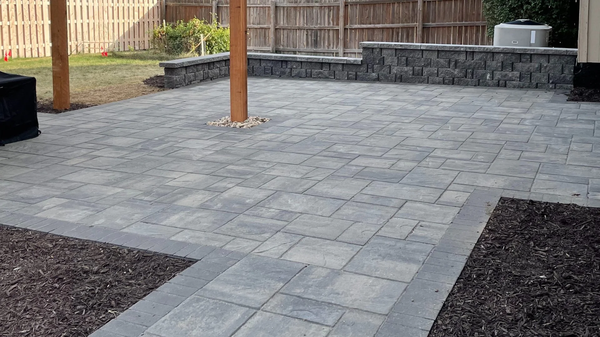 Make Your Patio Unique by Incorporating One of These Paver Patterns
