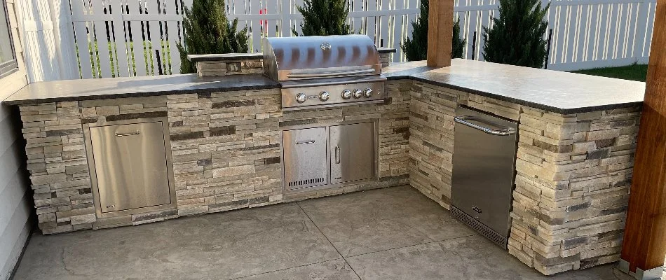 Outdoor kitchen with grill and other amenities in Columbus, NE.